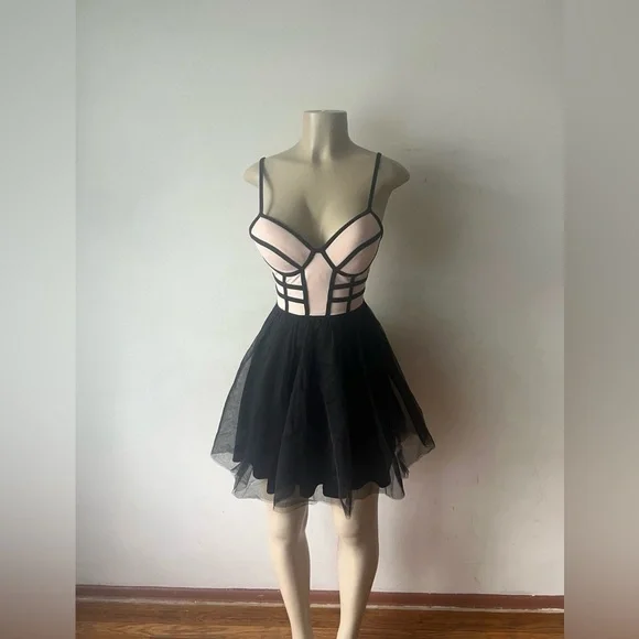 Cute Tulle Dress - Picture 3 of 3